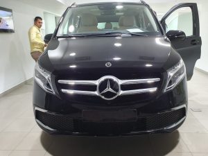 مرسيدس فيانو V250