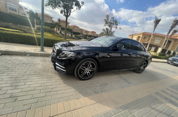 استقبال من مطار القاهرة