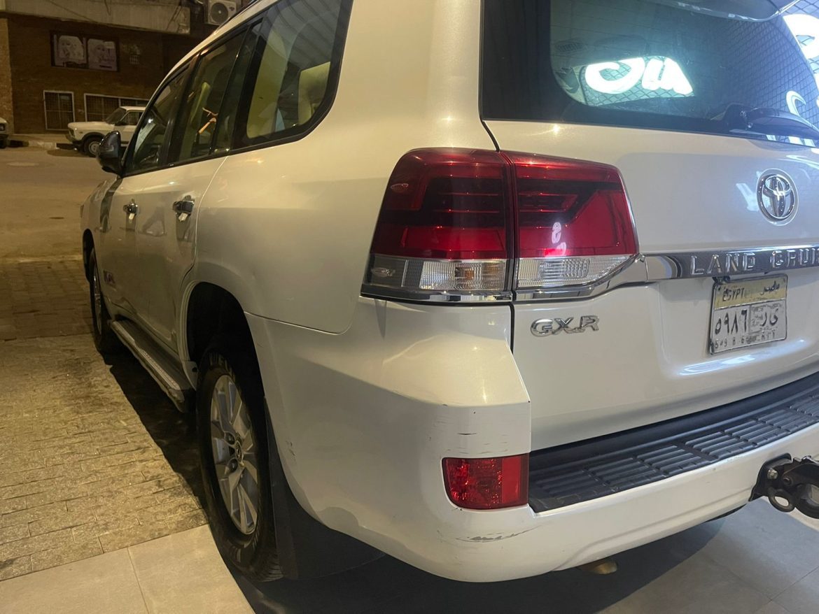 سيارات واسعة ومريحة للايجار