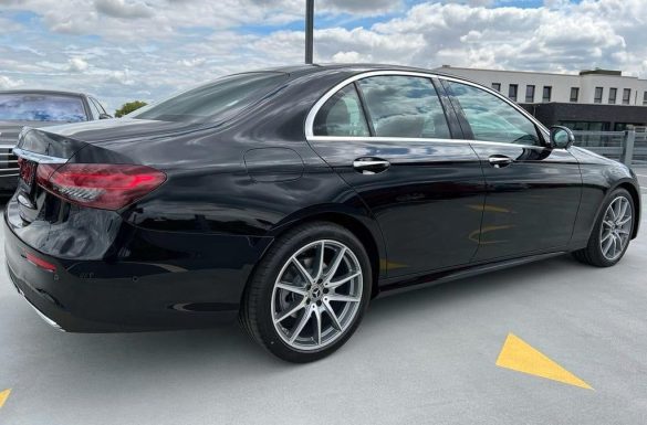 سيارات للشركات والمؤتمرات