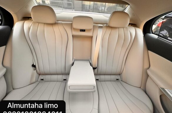 تأجير سيارة مع سائق